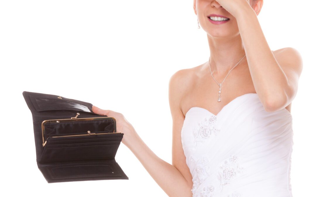 Embrace Affordable Elegance: A Wedding Decor Checklist that Won’t Break the Bank